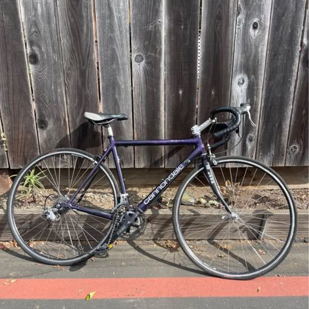 Vintage Cannondale R800 Road Bike – Purple – Carbon Fork – $350 OBO